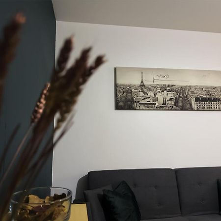 8 Personnes - 4 Rooms - 2 Salle De Bain - Metro 7 & 14 - Porte Italie - Private Car Park- Wifi 勒·克里姆林·比塞特 外观 照片