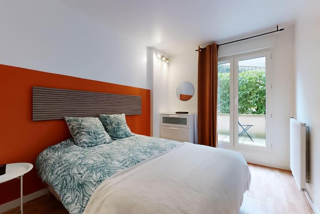 8 Personnes - 4 Rooms - 2 Salle De Bain - Metro 7 & 14 - Porte Italie - Private Car Park- Wifi 勒·克里姆林·比塞特 外观 照片