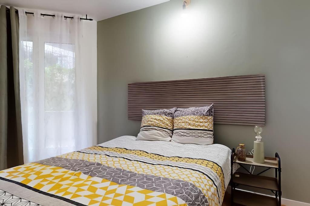 8 Personnes - 4 Rooms - 2 Salle De Bain - Metro 7 & 14 - Porte Italie - Private Car Park- Wifi 勒·克里姆林·比塞特 外观 照片